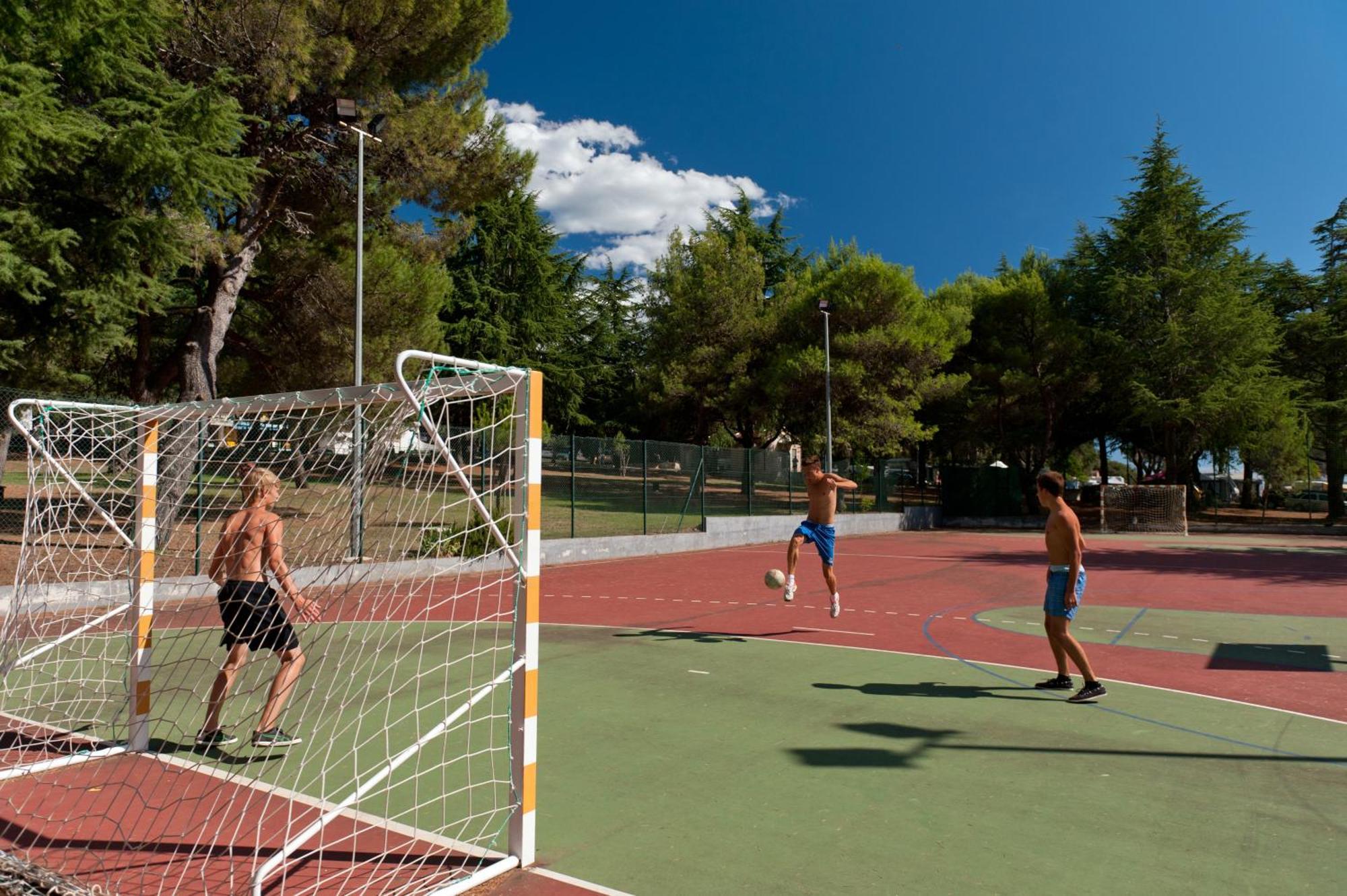 Maistra Camping Koversada Uncovered Naturist Pitches Vrsar Dış mekan fotoğraf